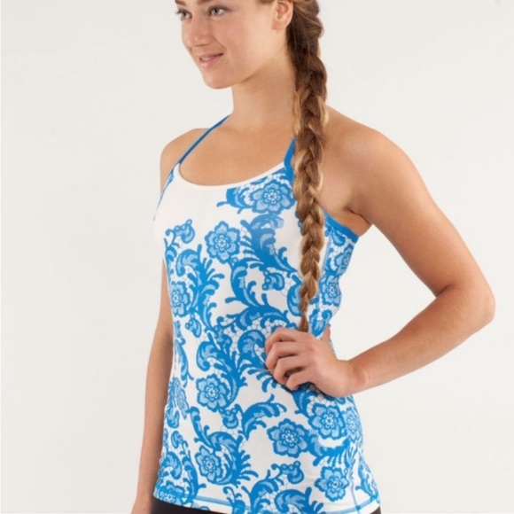 Lululemon Cool Racerback Laceoflage Polar Cream Beaming Blue sz 4 EUC - Picture 1 of 12